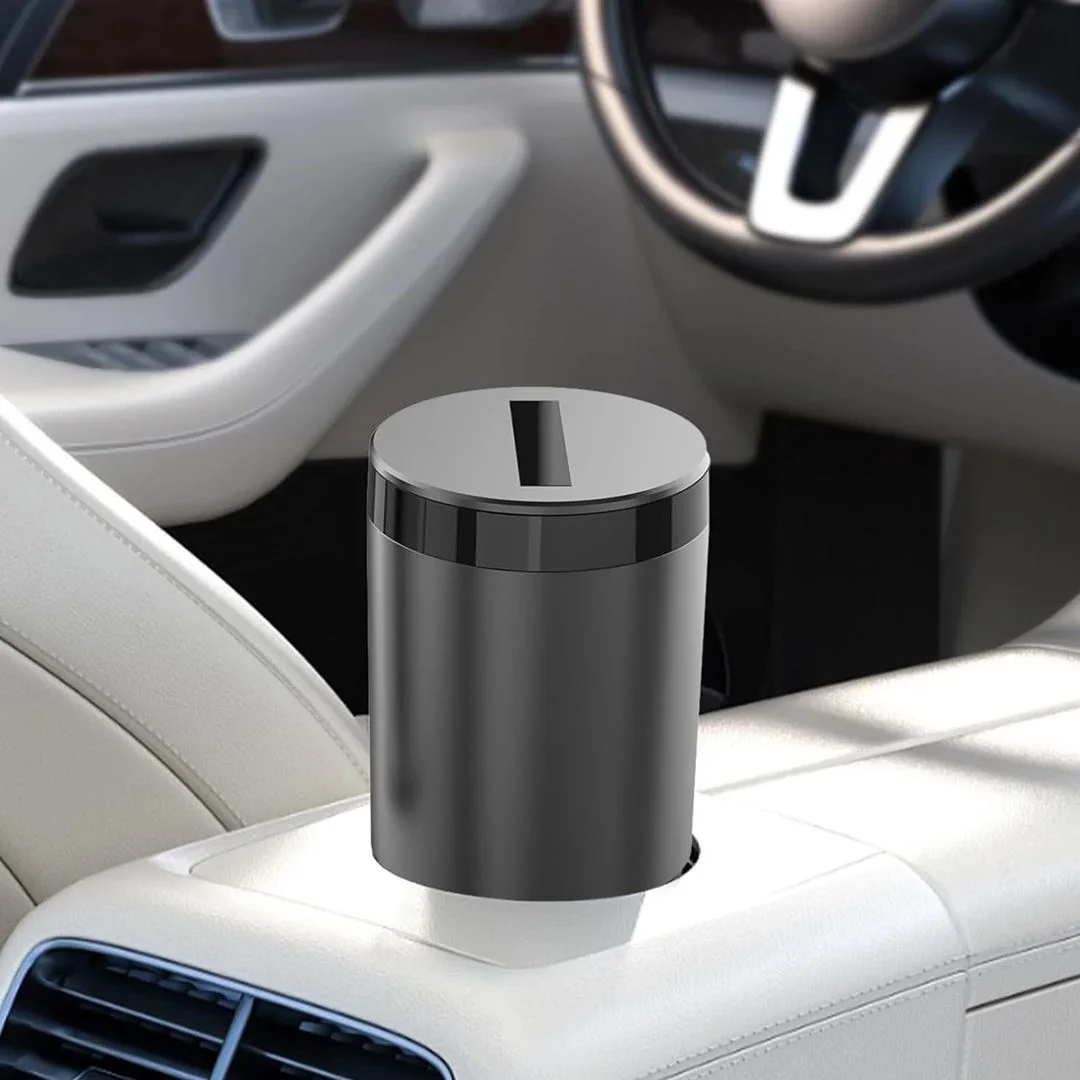 منفضة سجائر للسيارة تعمل بالشحن بمنفذ USB مع غطاء مزود بمستشعر حركة وضوء LED أزرق، مناسبة لمعظم حاملات الاكواب في السيارة والمنزل والمكتب