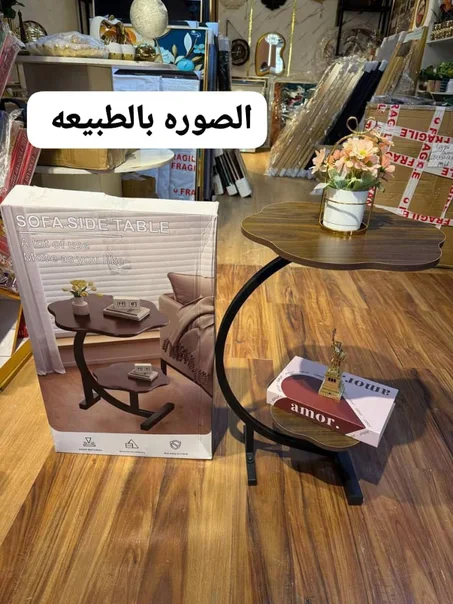 طاولة الترند بتصميم "الوردة" الساحر من دورين، المصممة خصيصاً لعشاق الذوق الرفيع والديكورات الراقية.