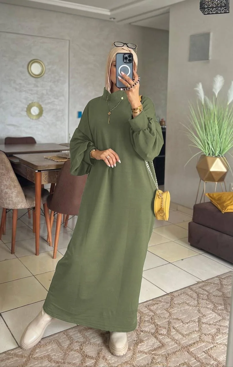 كسوة بتصميم واسع وأنيق، مناسبة للمحجبات وغير المحجبات