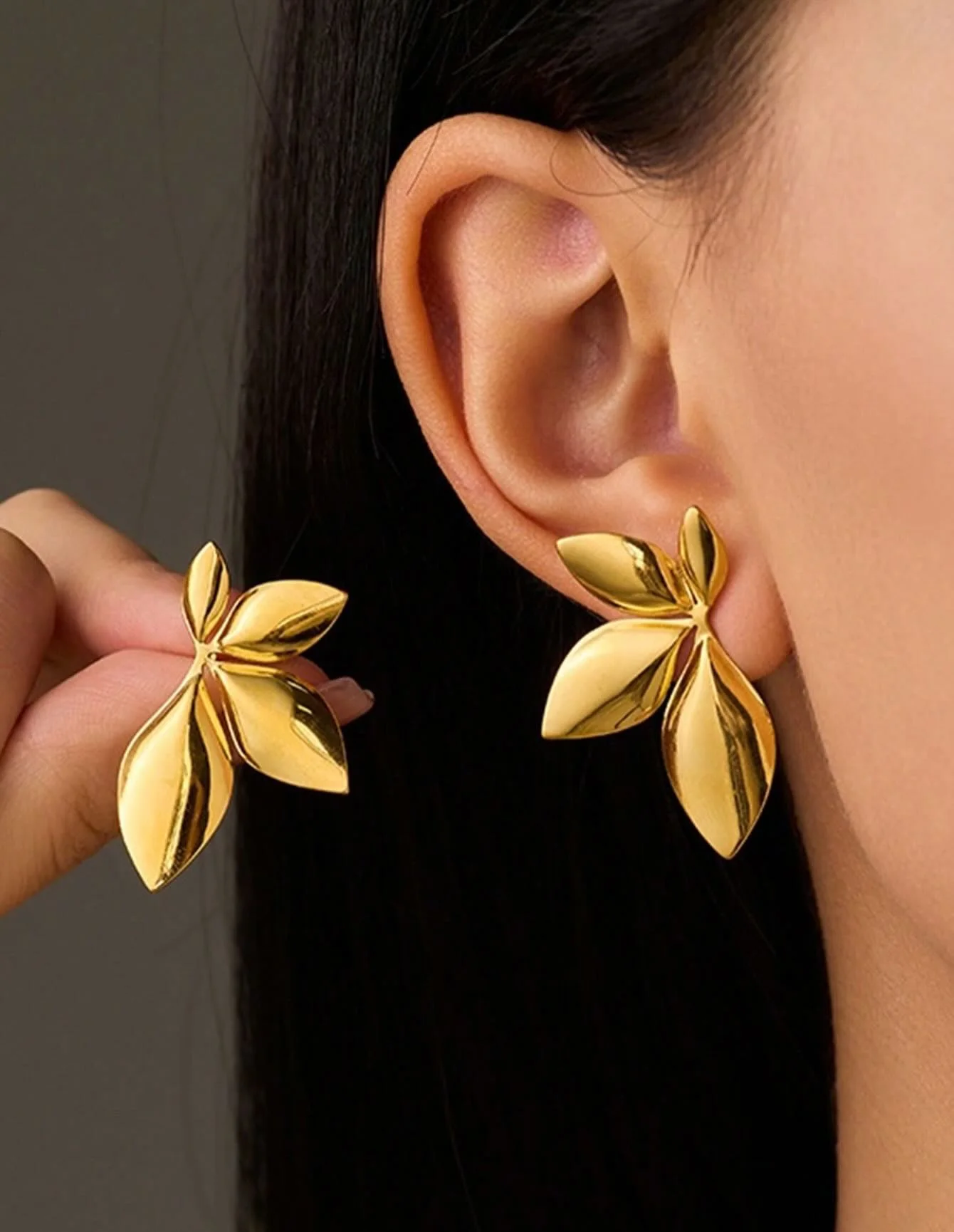 Boucles d’oreilles Flora dorées