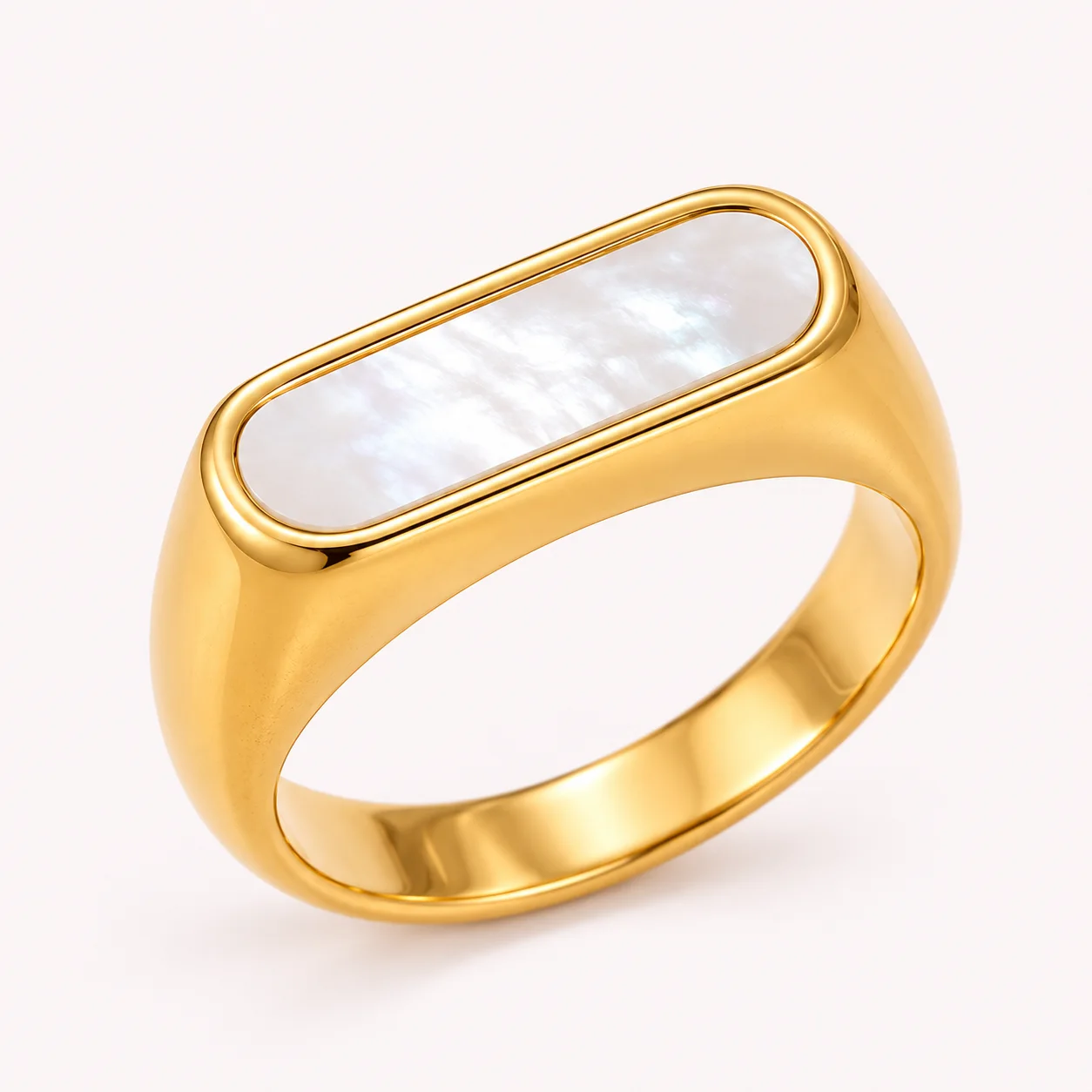 Bague Chevalière Dorée à Effet Nacré