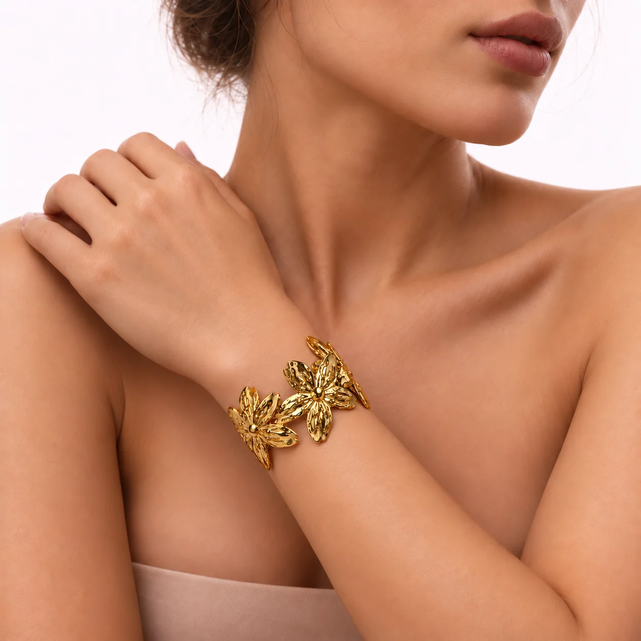 Bracelet Floraison Dorée Ajustable