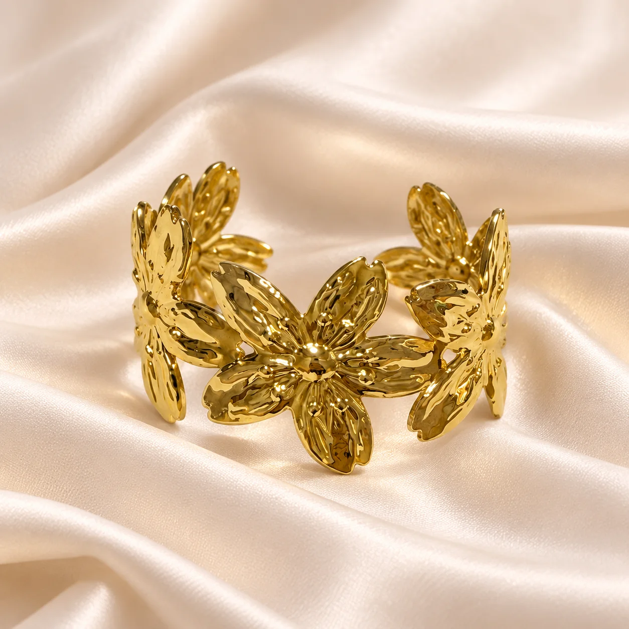 Bracelet Fleurs Dorées Ajustable