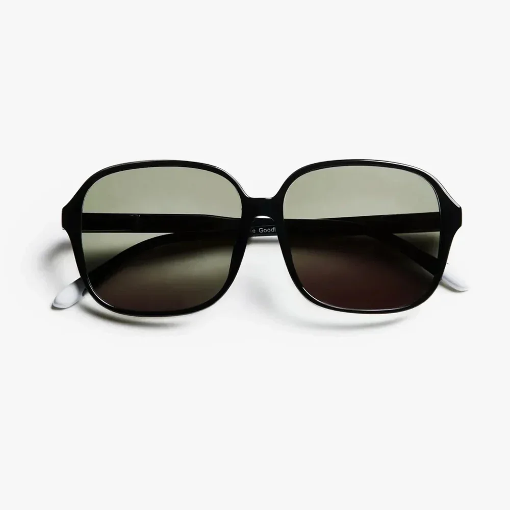 PASCAL SUN — Glossy Noir