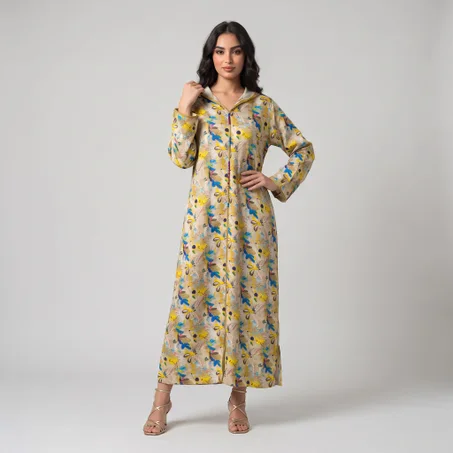 Djellaba Moderne Imprimé Floral – Beige Doré, Jaune & Touches de Bleu