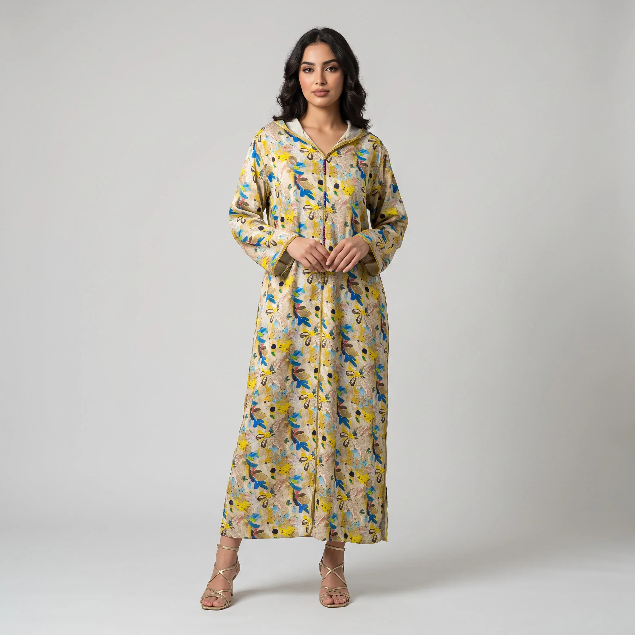 Djellaba Moderne Imprimé Floral – Beige Doré, Jaune & Touches de Bleu