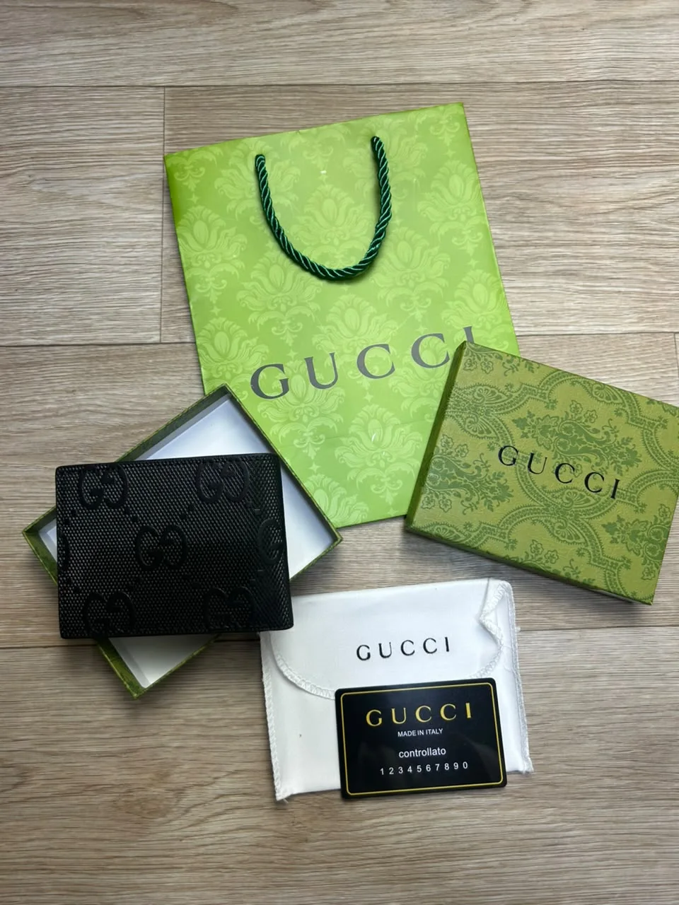 PORTE MONNAIE GUCCI HOMMES 2
