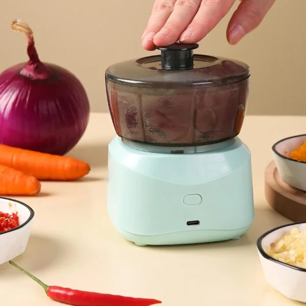 Mini Hachoir كهربائي 350ML 🔋 قابل للشحن ومتعدد الاستعمالات — حضّر وافرُم بسهولة! اطلب الآن والدفع عند الاستلام 🚚