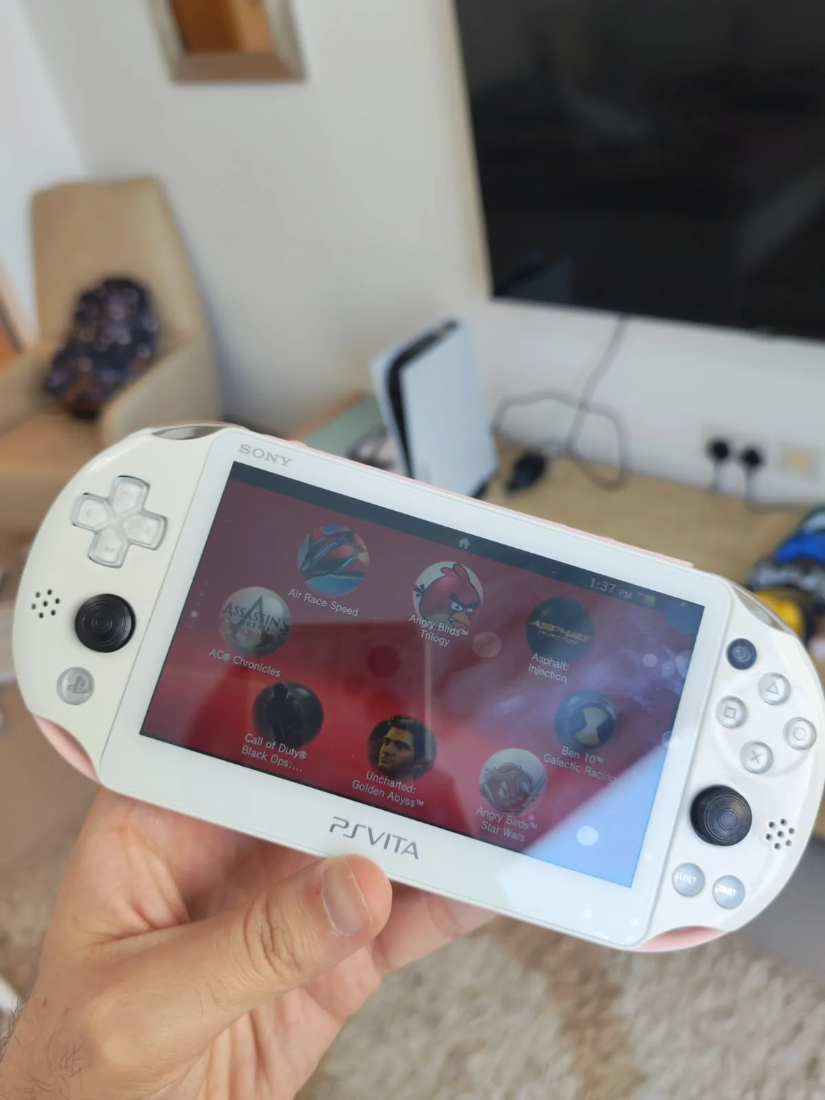 PlayStation Vita Slim - White and Pink - Ready to Play Collection