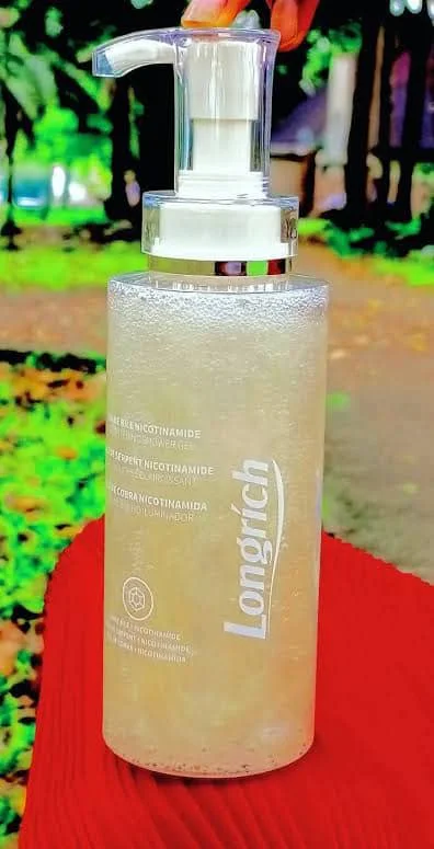 GEL DE DOUCHE ECLAIRCISSANT