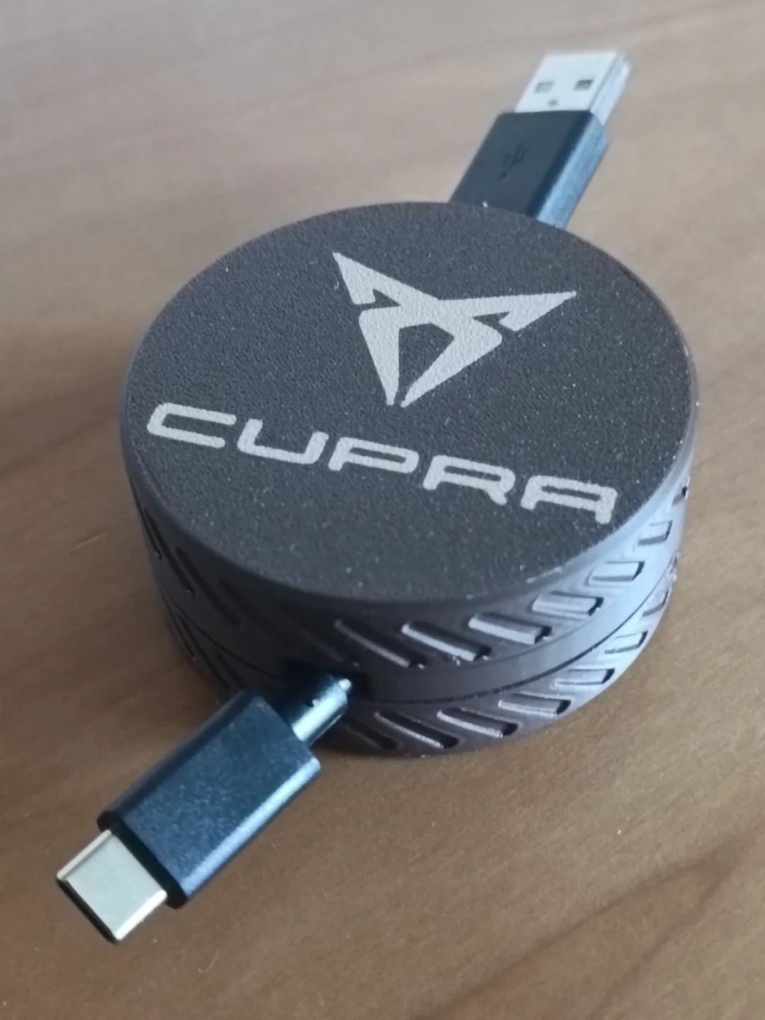 Cupra USB Cable Organizer
