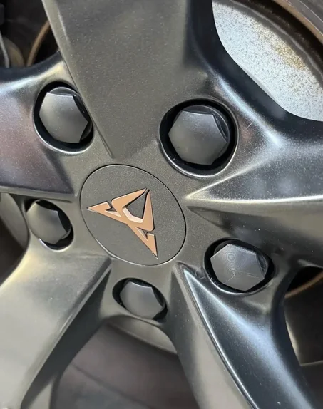 cache ecrou Seat Cupra