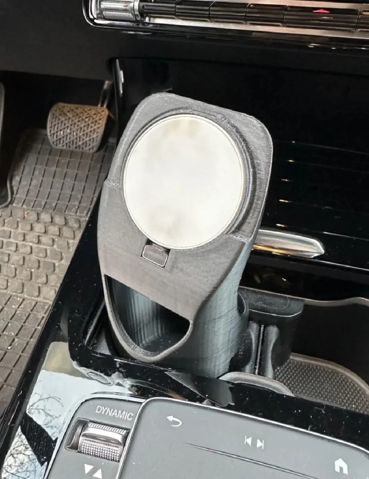Support MagSafe pour porte-gobelet de Mercedes Classe A W177