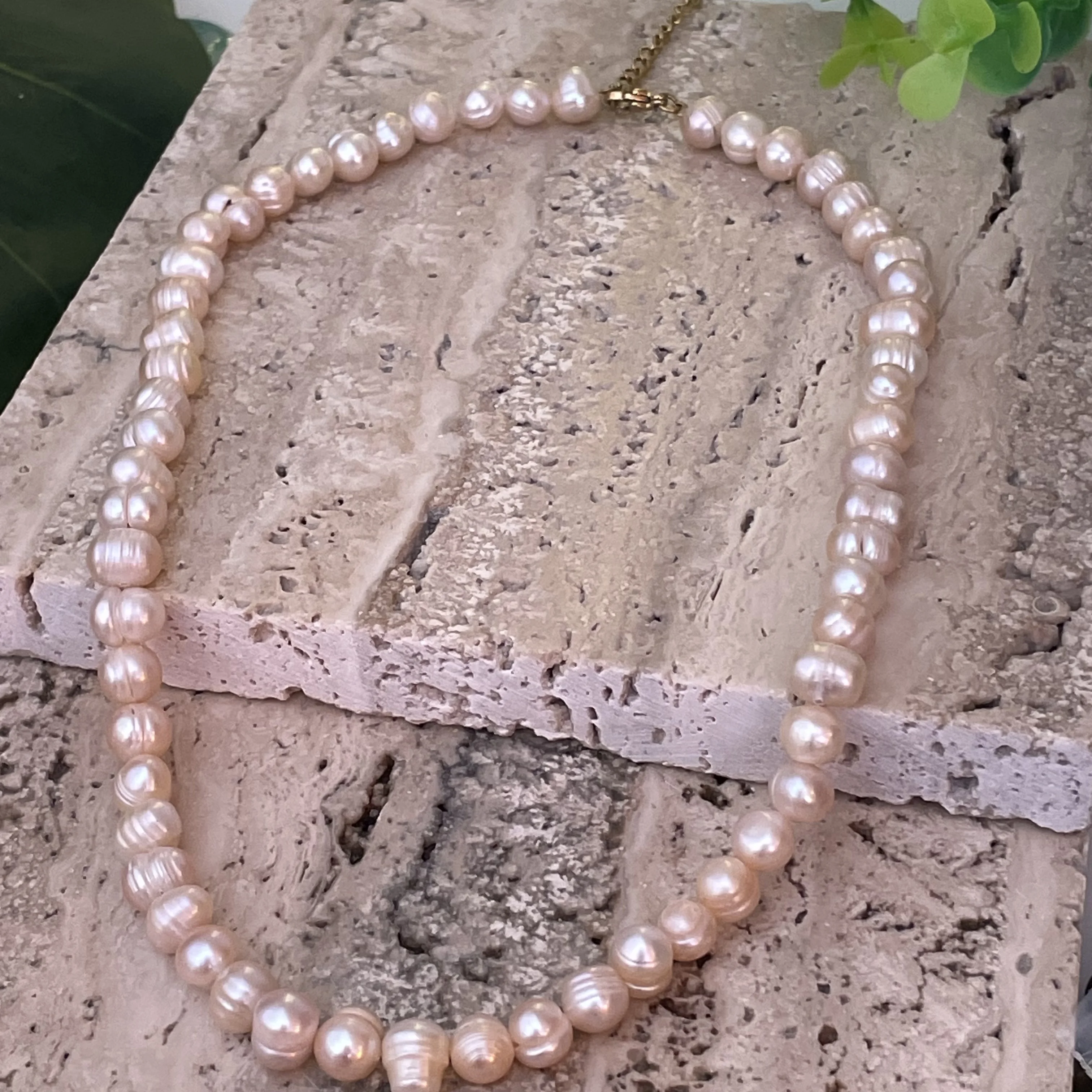 collier Djoher  حر