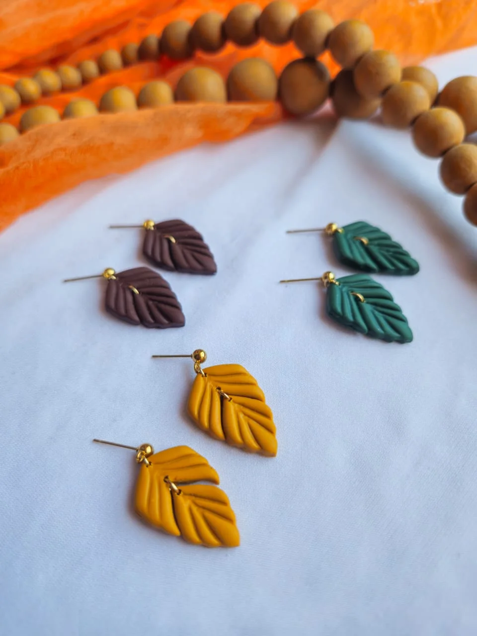 Earthy leaves earrings