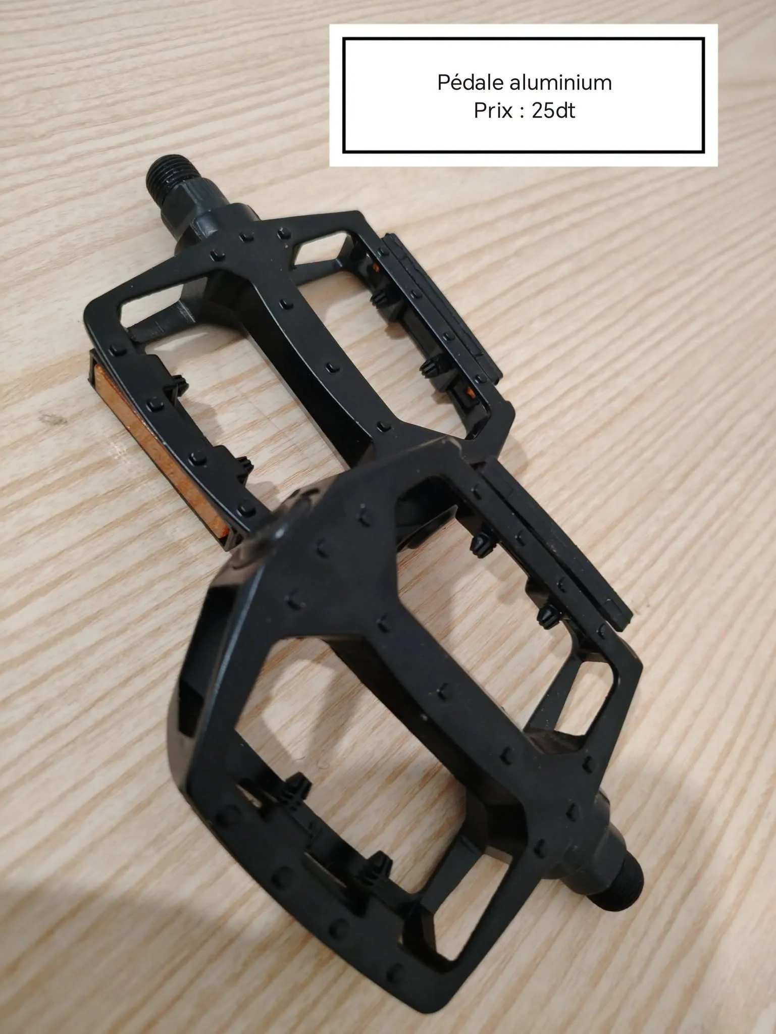 pédale aluminium