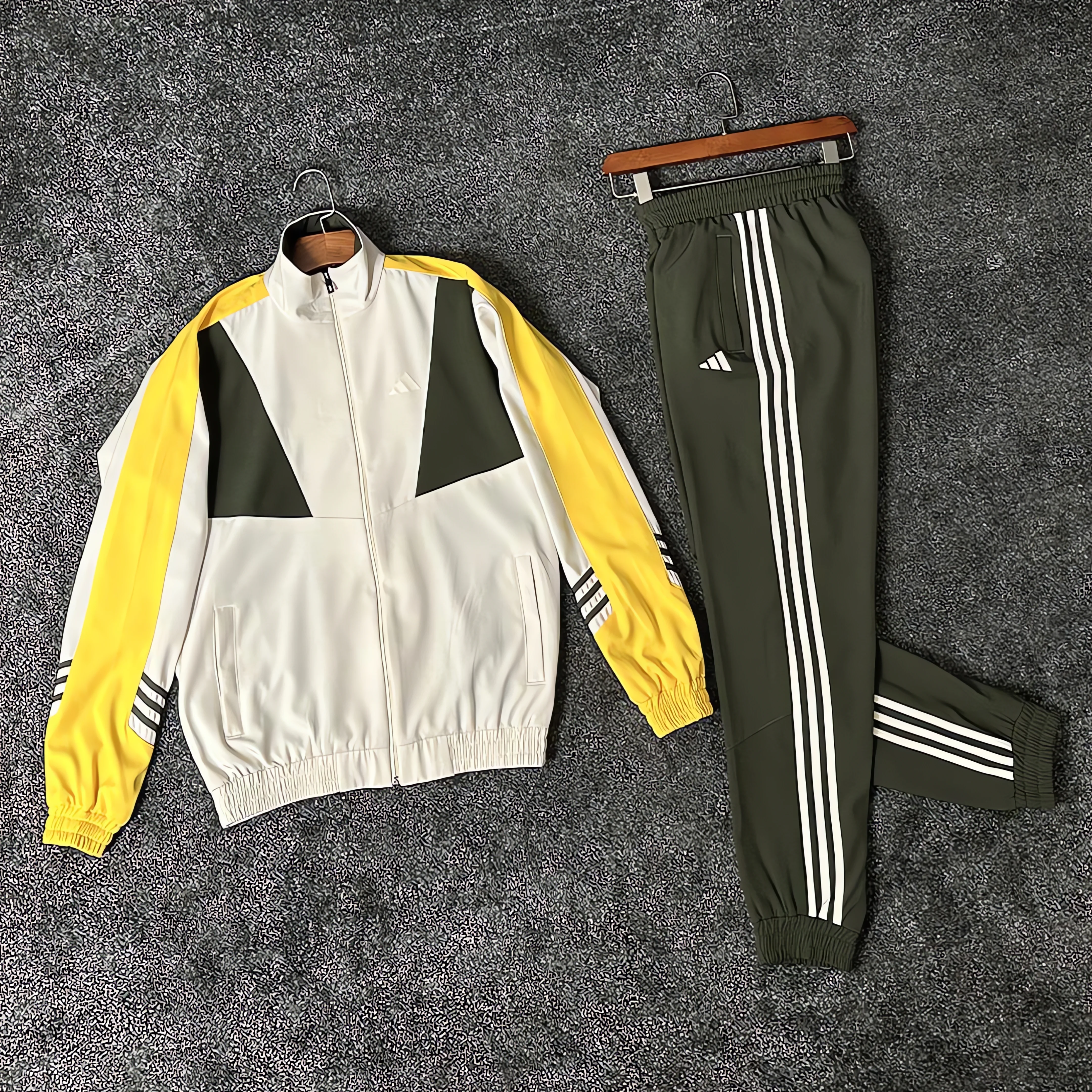004 SURVÊTEMENT  ADD SPORT