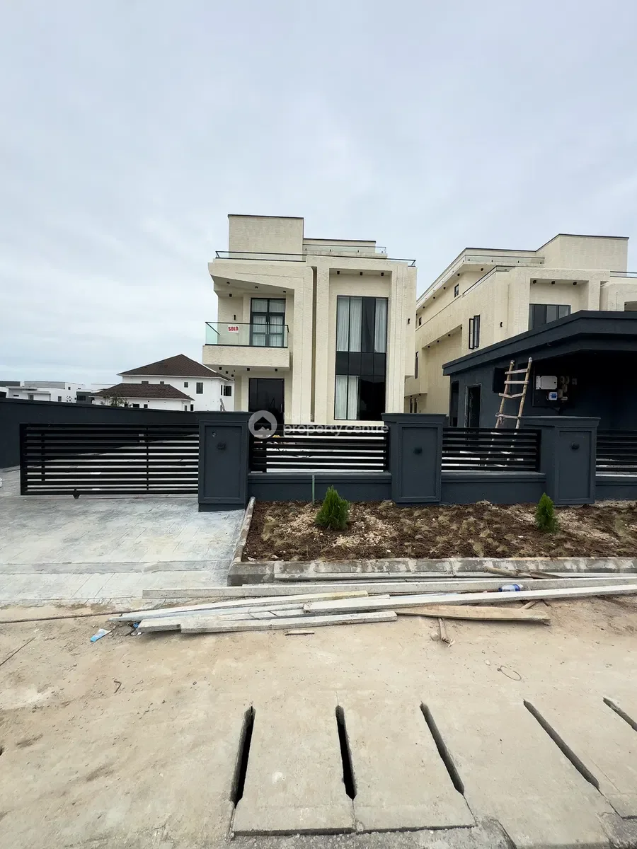 5 Bedroom Detached Duplex with Swimming Pool on 650SQM for Sale in Ikeja Lagos
