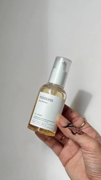 Mixsoon Bean Essence (50ml) - سيروم ومُقشِّر الفول المخمّر الكوري للبشرة الزجاجية (Glass Skin)