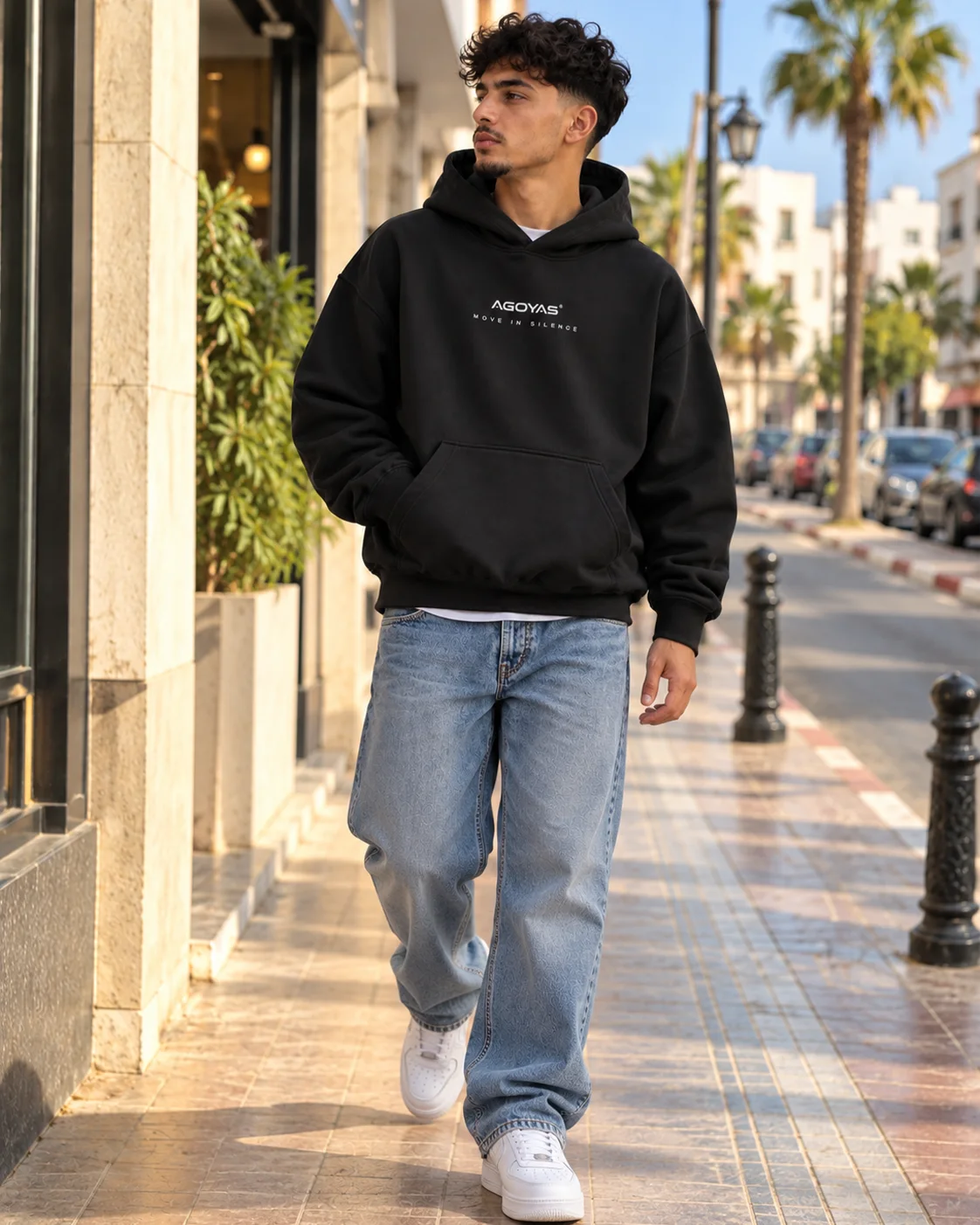 Sweat à capuche AGOYAS Noir — Own Your Presence