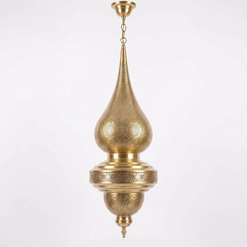Handmade Moroccan Brass Ceiling Lamp*   Bring the magic of Morocco into your home with this authentic brass pendant light مصباح سقف نحاس مغربي صناعة يدوي (copy)
