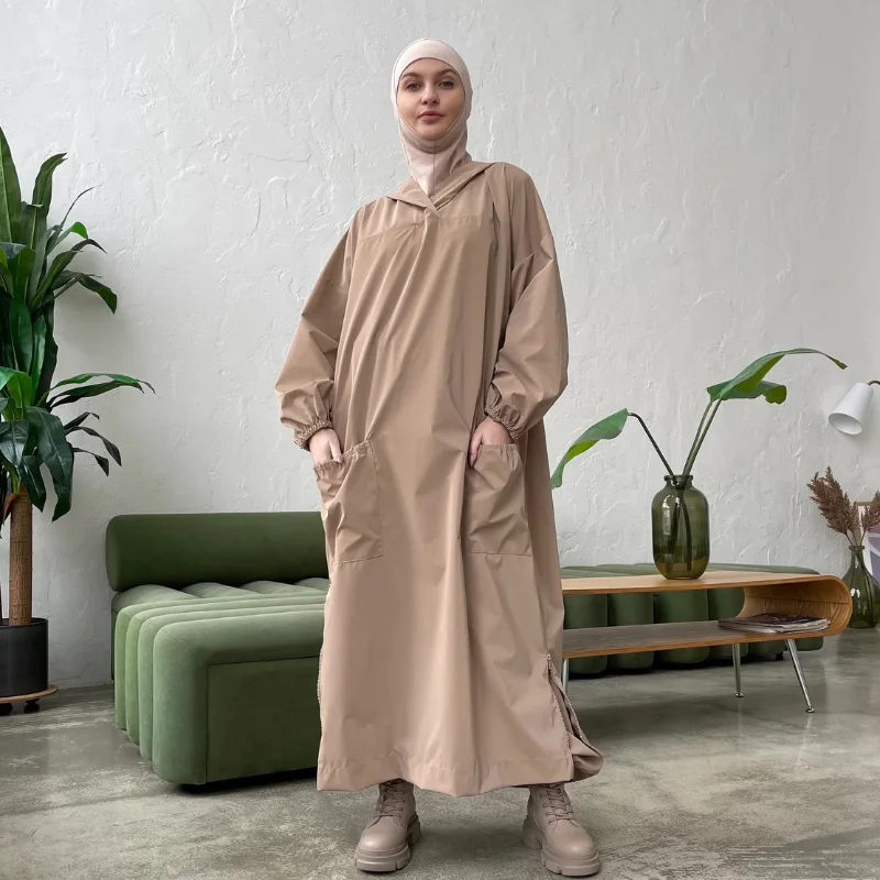 طقم عباية شرعية مقاومة للماء مع حجاب بقبعة وسروال حريم – بيج