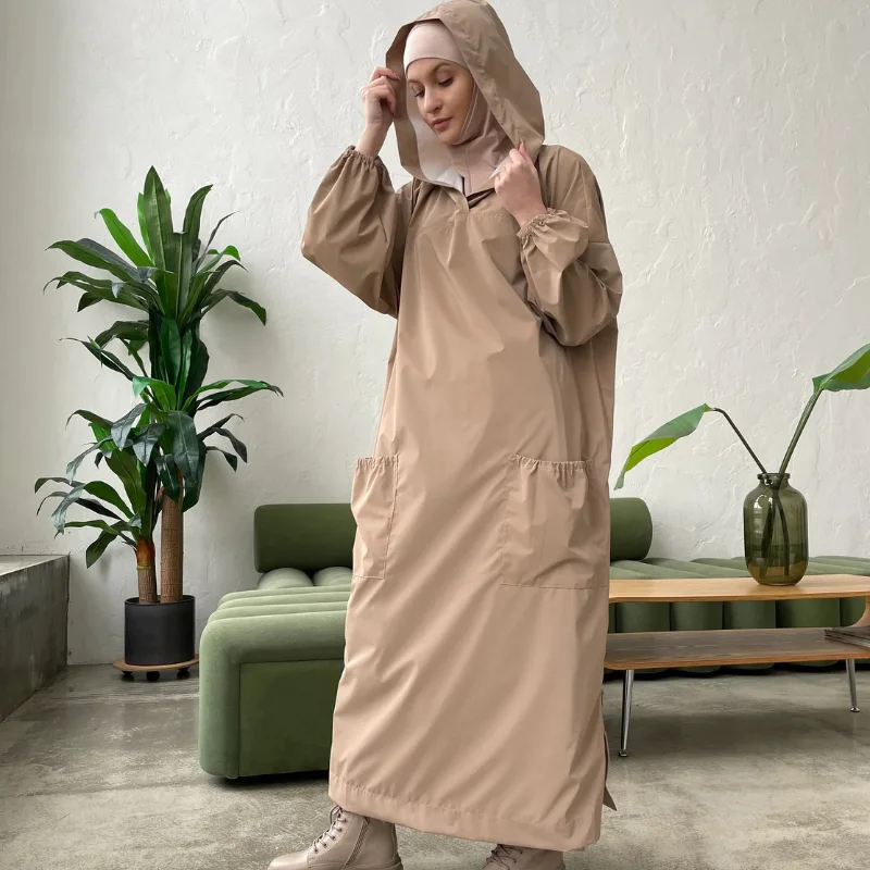طقم عباية شرعية مقاومة للماء مع حجاب بقبعة وسروال حريم – بيج