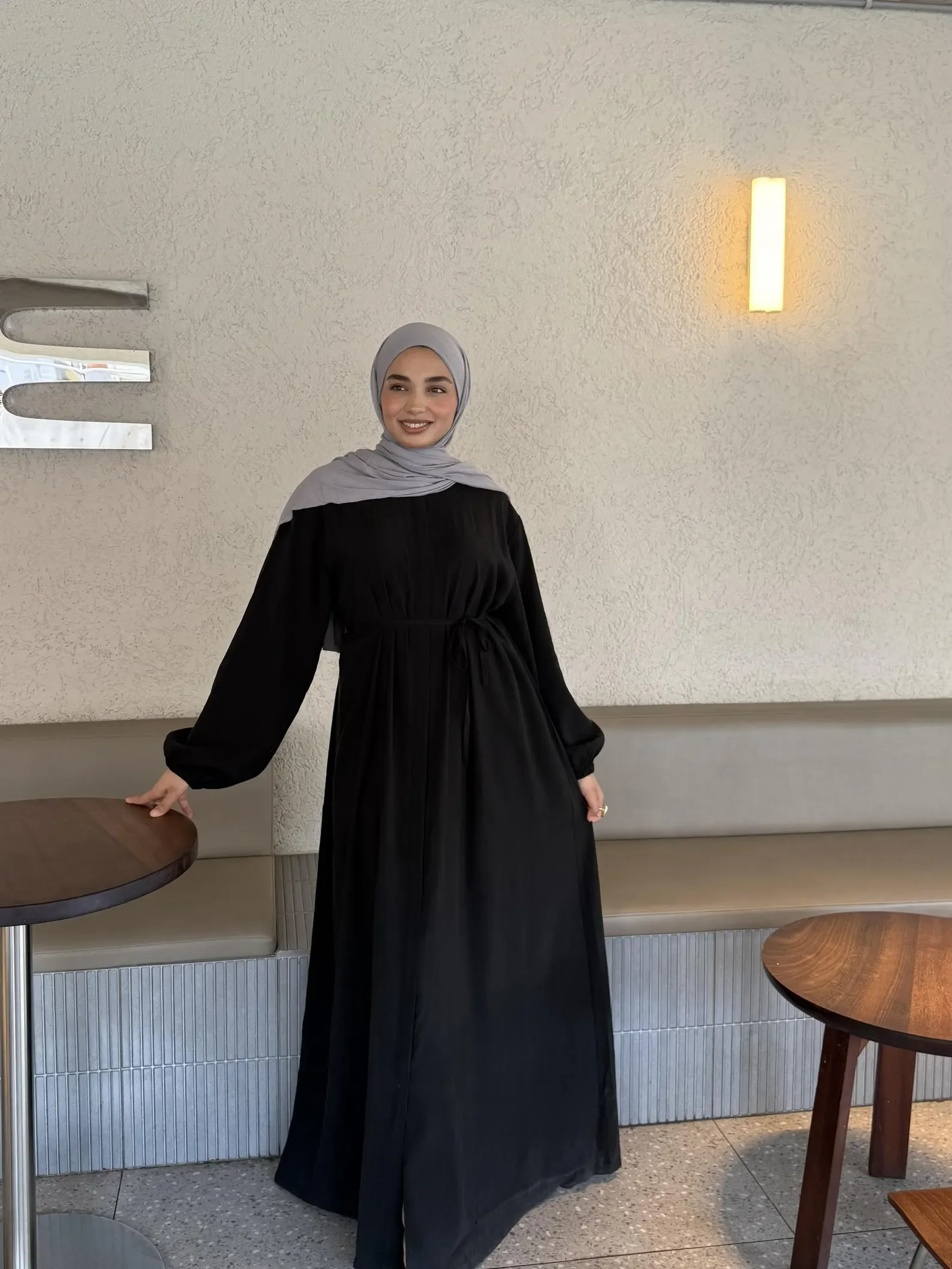 عباية شرعية أنيقة بحزام الخصر